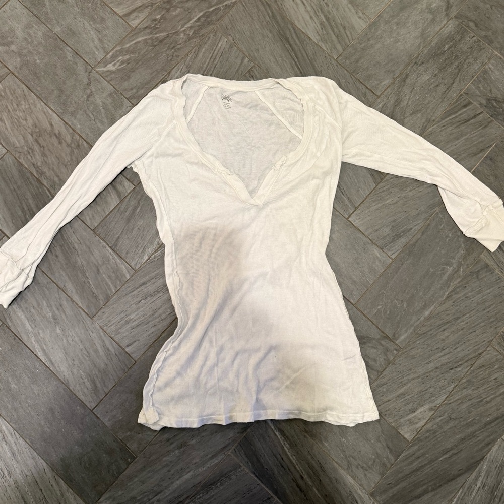 Joie White Long Sleeve Ribbed V-Neck Stretchy Top